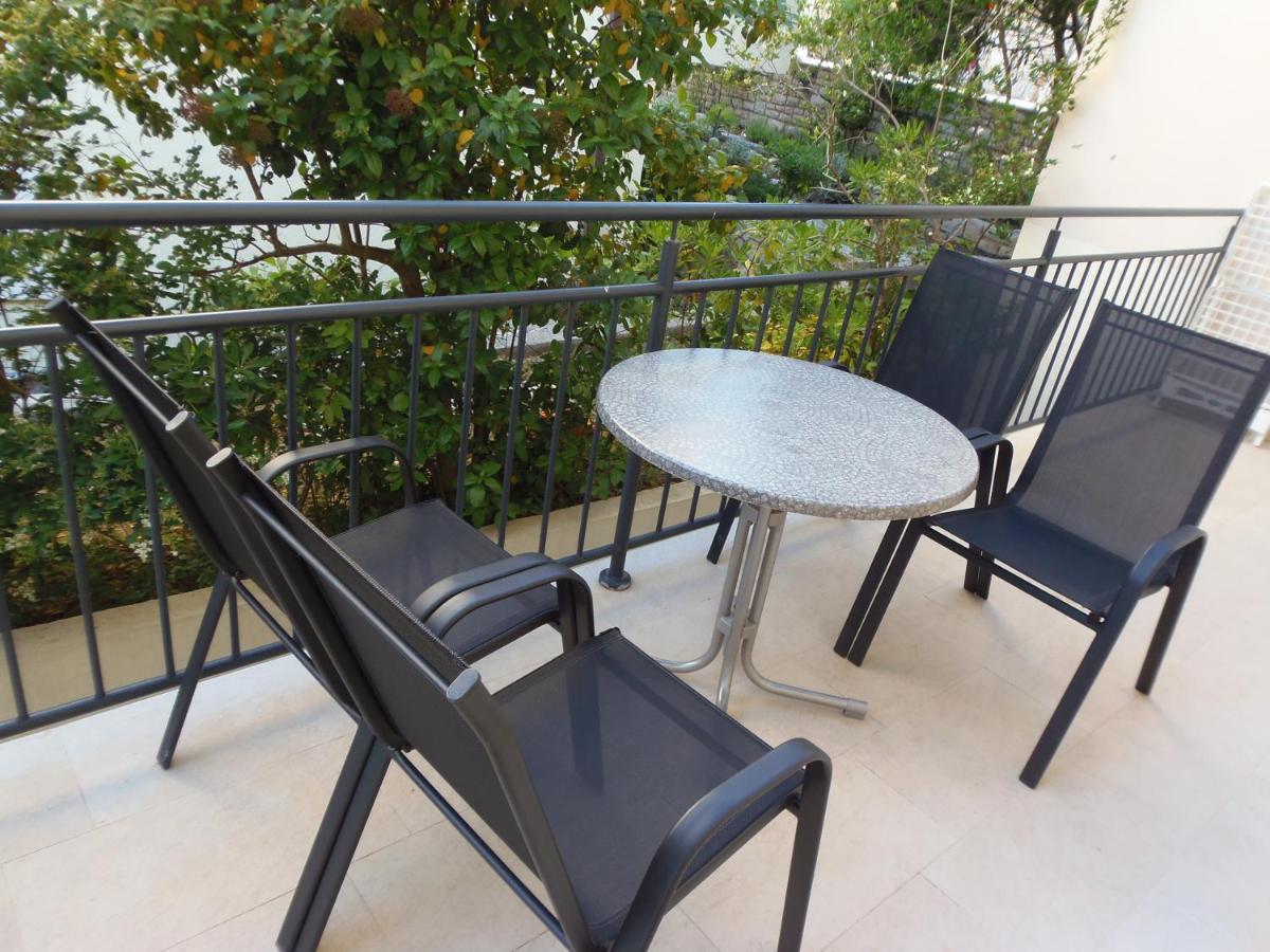 Villa Rajski Dvor 2 Bol Ngoại thất bức ảnh
