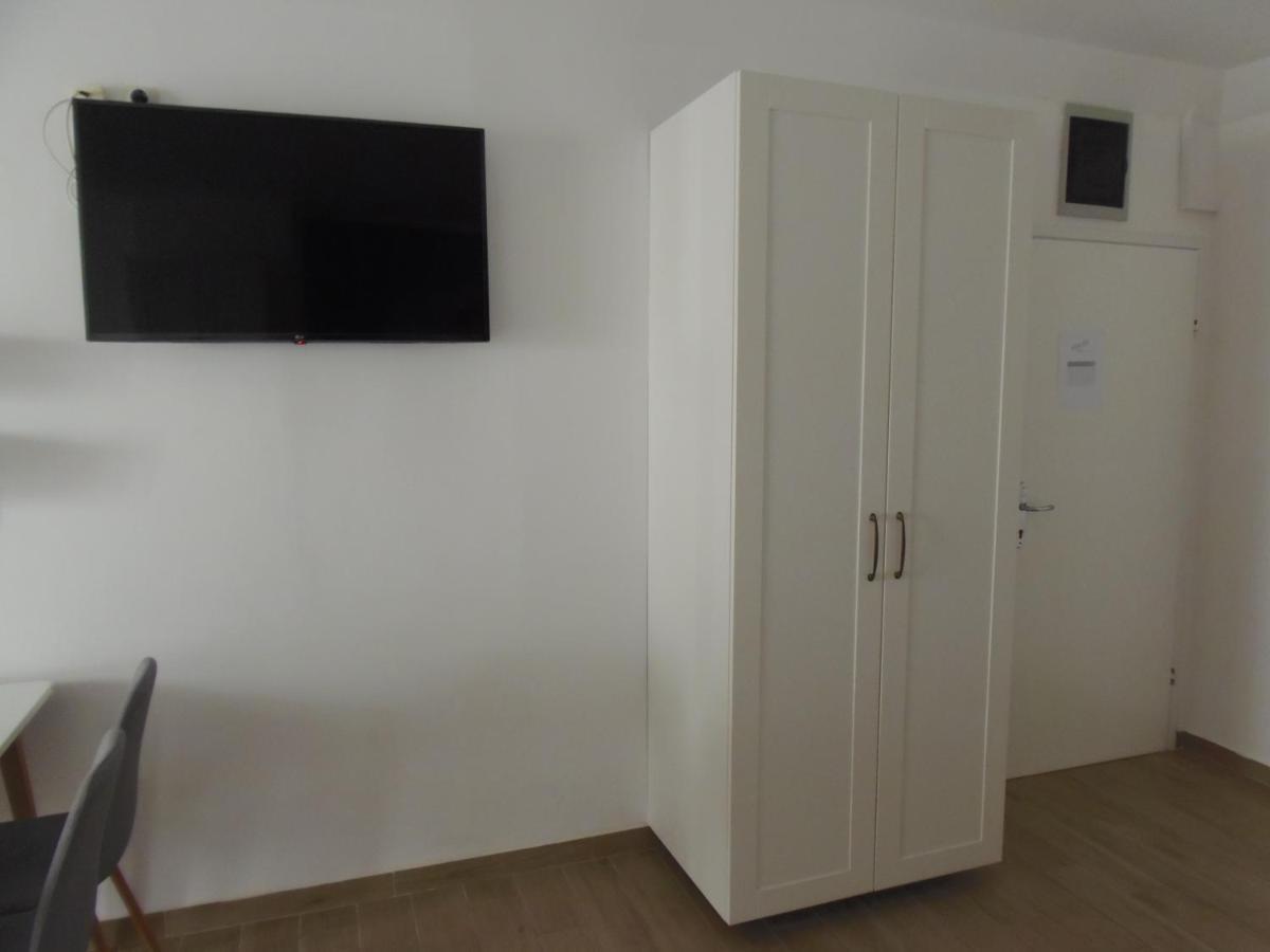 Villa Rajski Dvor 2 Bol Ngoại thất bức ảnh