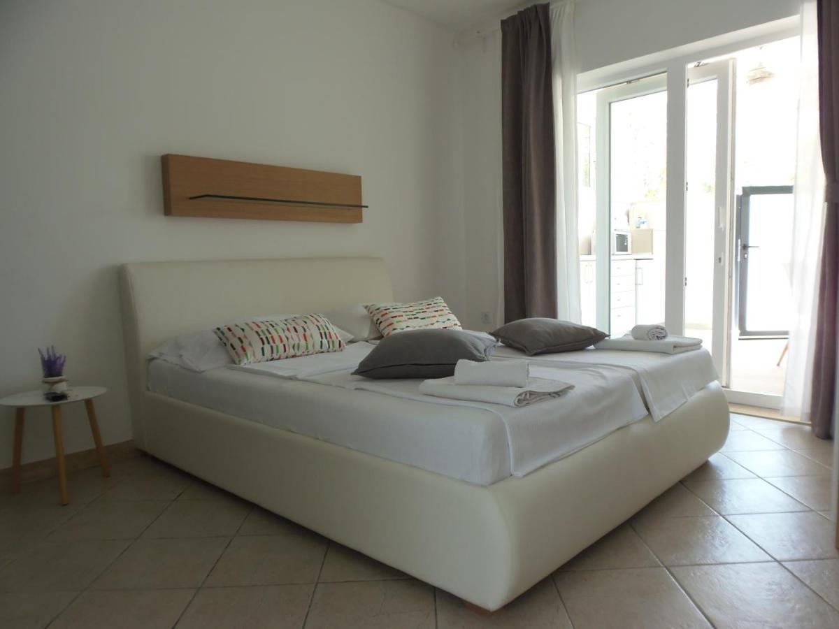 Villa Rajski Dvor 2 Bol Ngoại thất bức ảnh
