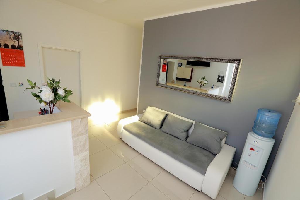 Villa Rajski Dvor 2 Bol Ngoại thất bức ảnh