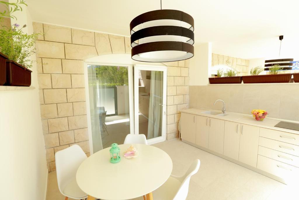 Villa Rajski Dvor 2 Bol Ngoại thất bức ảnh