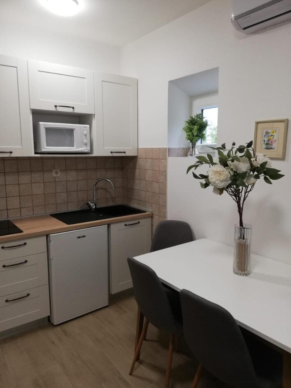 Villa Rajski Dvor 2 Bol Ngoại thất bức ảnh